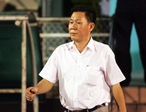 Chủ tịch Navibank Sài Gòn tuyên bố bỏ bóng đá - VnExpress Thể thao