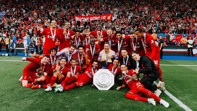 Liverpool: Tiểu sử câu lạc bộ và thành tích của "The Kop"