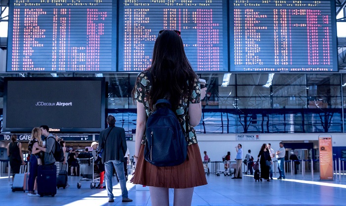 đi máy bay cần giấy tờ gì